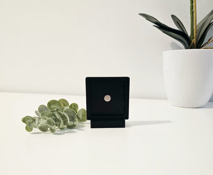 Cadre magnétique noir et 1 aimant 2x2