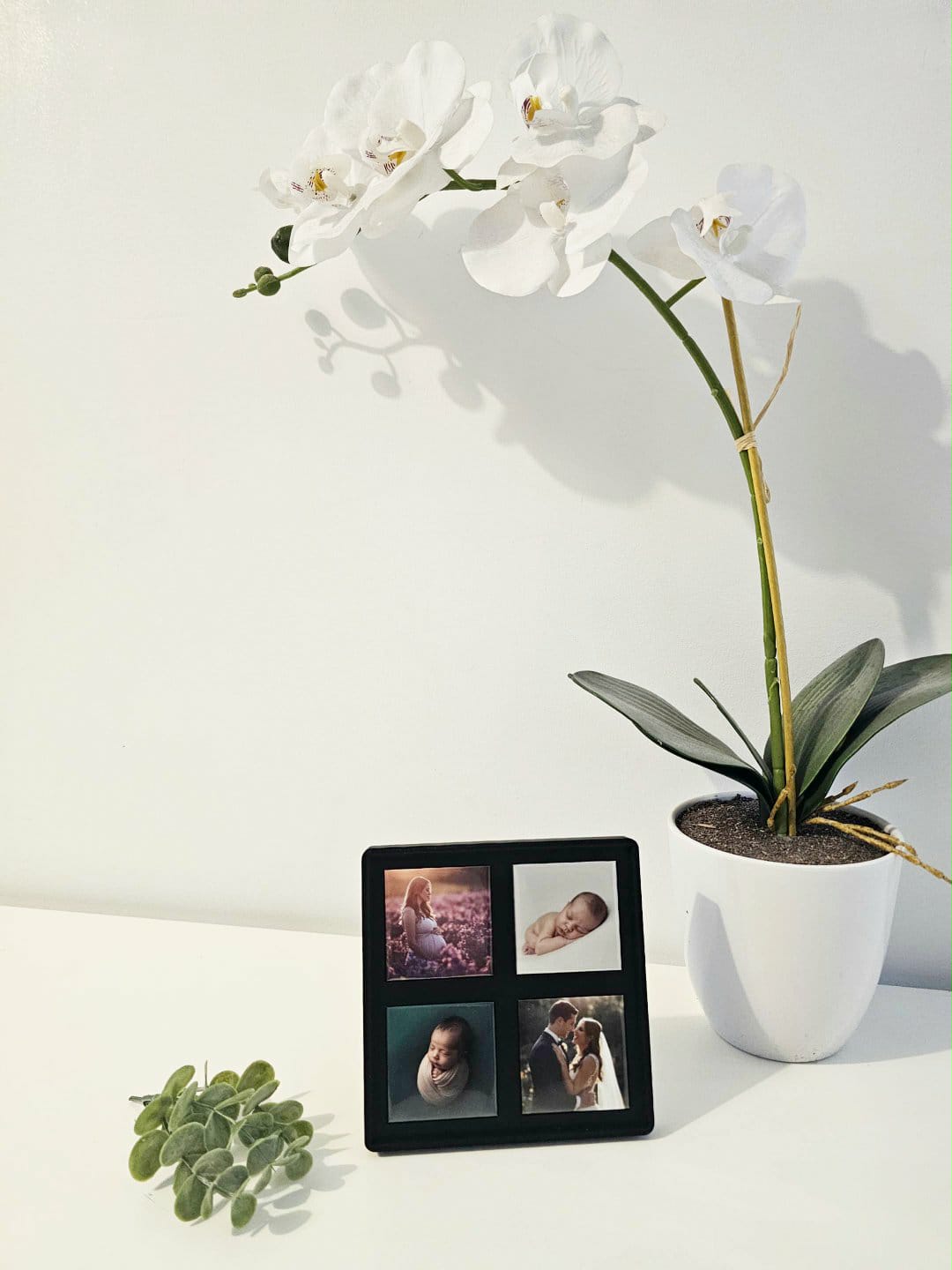 Cadre magnétique noir et 4 aimants 2x2