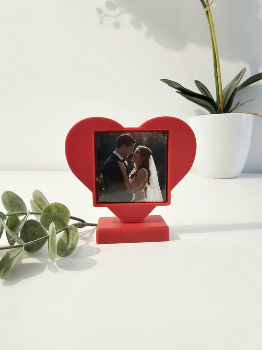 Cadre Magnétique coeur rouge et 1 aimant 2x2