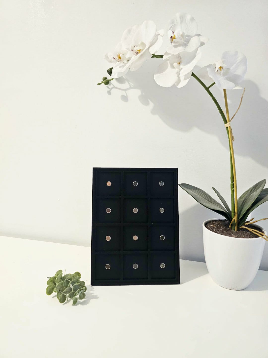 Cadre magnétique noir et 12 aimants 2x2