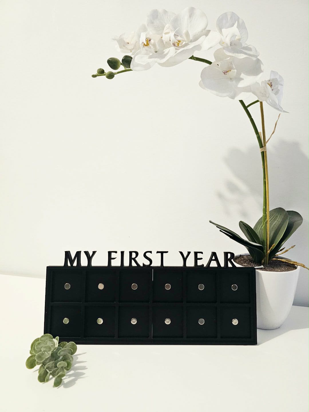 Cadre Magnétique '' My first year'' et 12 aimants 2x2